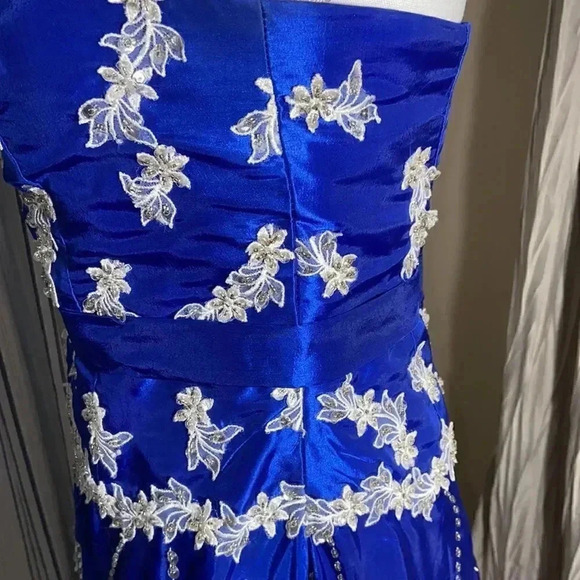 Royal blue embellished gown, custom made - Picture 7 of 10